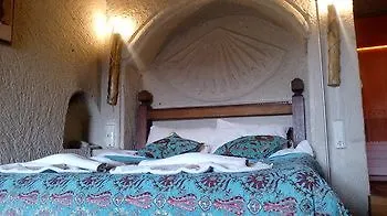 Sunset Cave Hotel